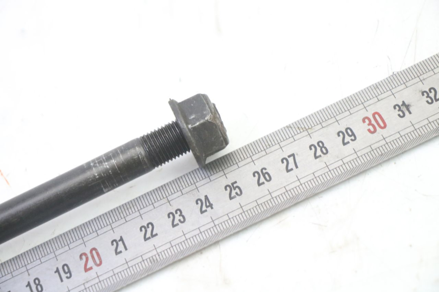 photo de FRONT WHEEL AXLE HONDA X8R 50 (1998 - 2003) - Alternative perspective