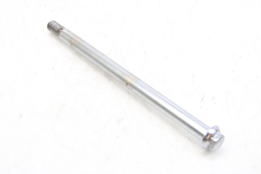 photo de FRONT WHEEL AXLE YAMAHA XV VIRAGO 750 (1984 - 1998) - Zoom on usage condition