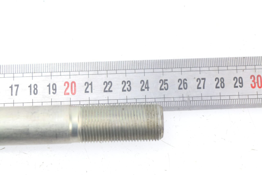 photo de FRONT WHEEL AXLE KAWASAKI Z ABS 750 (2007 - 2013) - Component detail