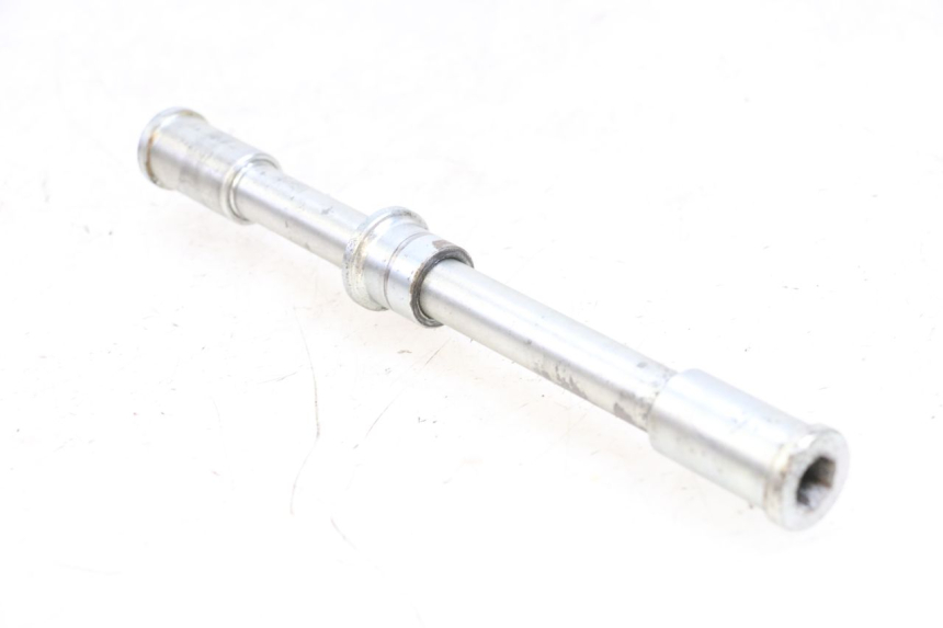 photo de FRONT WHEEL AXLE KAWASAKI ZR 7 750 (1999 - 2004) - Product overview
