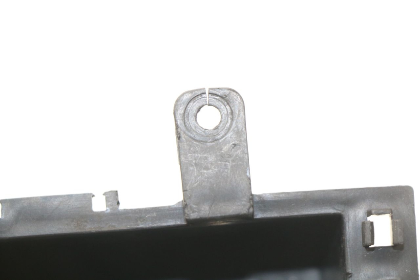 photo de BATTERY BOX KYMCO AGILITY CITY 2T 50 (2008 - 2016) - Component detail