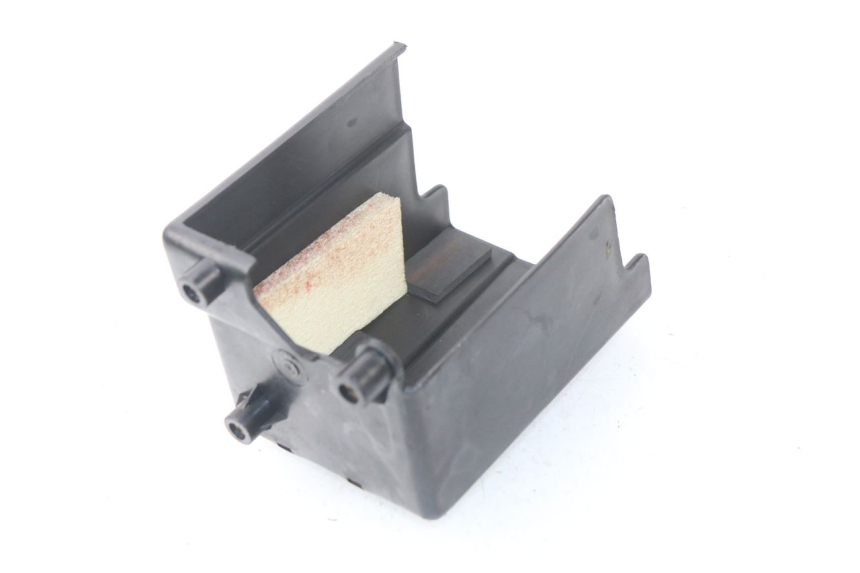 photo de BATTERY BOX HYOSUNG AQUILA GV 125 (2009 - 2016) - Main view