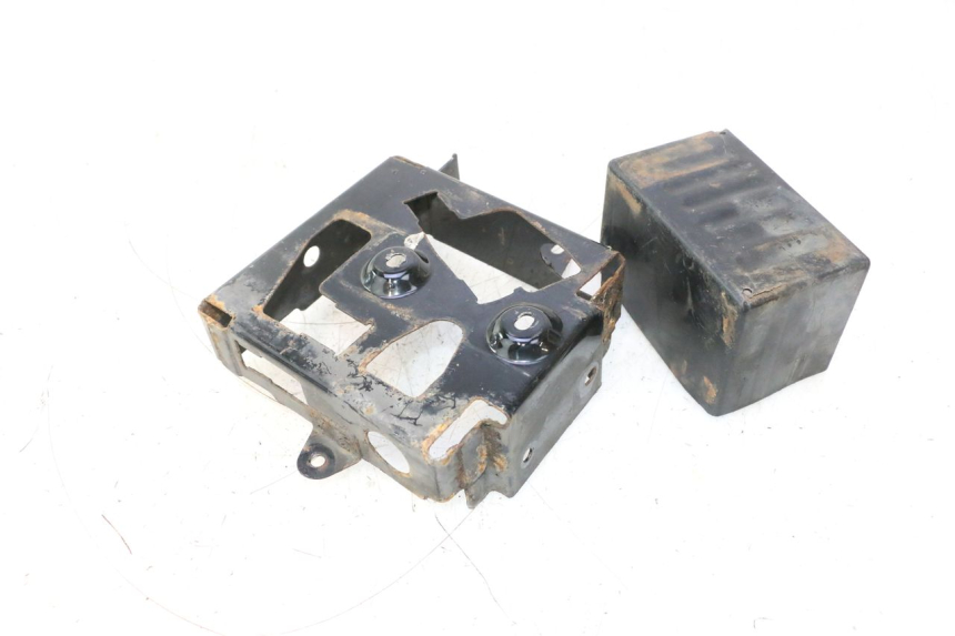 photo de BATTERY BOX HONDA CB TWO FIFTY 250 (1991 - 2002) - Alternative perspective