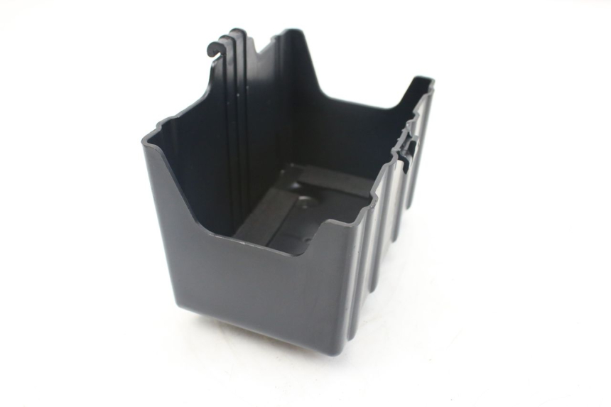 photo de BATTERY TRAY SYM CITYCOM CITY COM 125 (2009 - 2014) - Zoom on usage condition