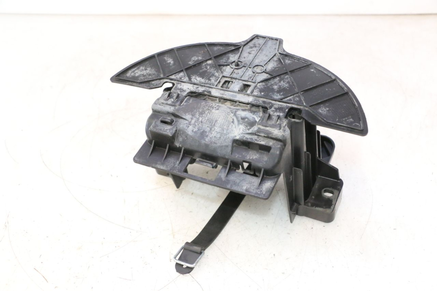 photo de BATTERY TRAY PEUGEOT CITYSTAR 2T 50 (2018 - 2021) - Alternative perspective