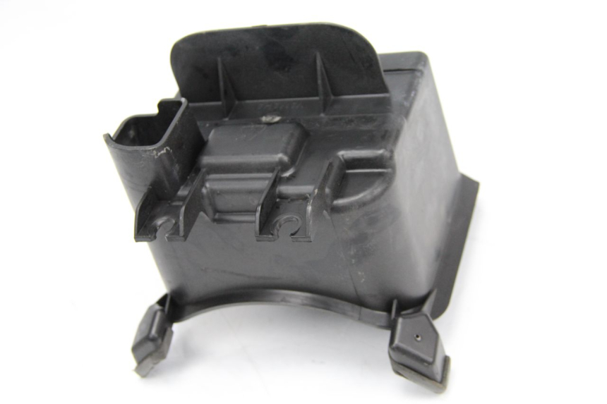 photo de BATTERY BOX YAMAHA CYGNUS X INJECTION 125 (2007 - 2013) - Alternative perspective