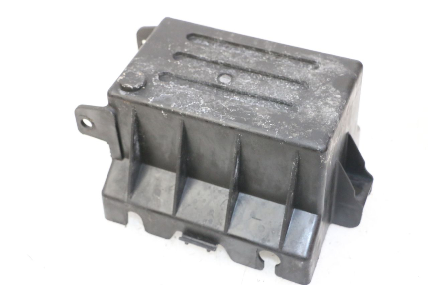 photo de BATTERY BOX DAELIM BESBI 125 (2007 - 2008) - Component detail