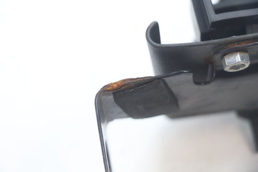 photo de BATTERY BOX MASH DIRT TRACK 50 (2018 - 2020) - Fixing points details