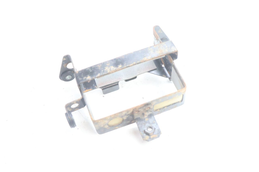 photo de BATTERY BOX SUZUKI DR S 600 (1985 - 1989) - Component detail