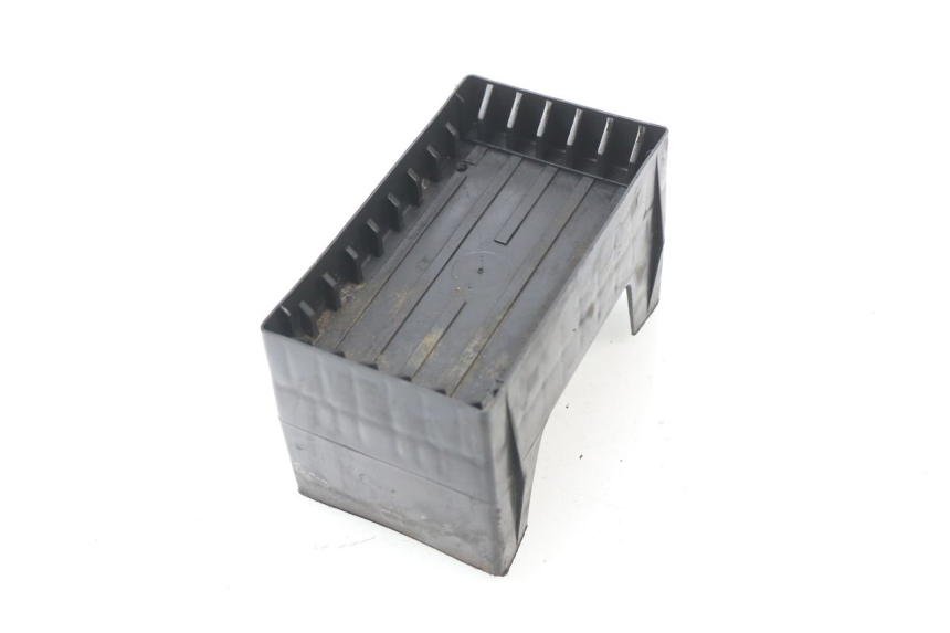 photo de BATTERY BOX PEUGEOT ELYSEO 50 (1998 - 2001) - Component detail