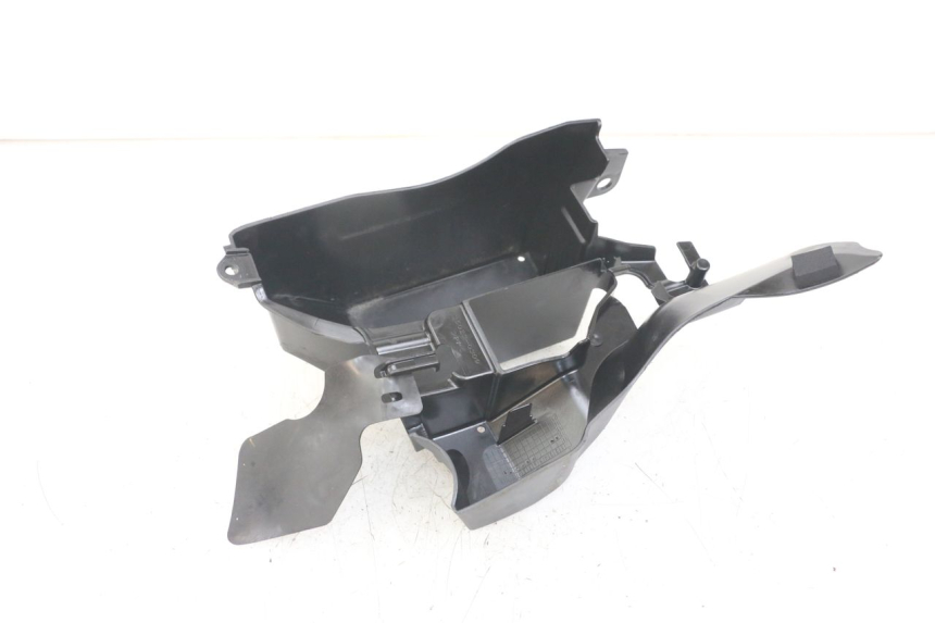 photo de BATTERY BOX KAWASAKI ER-6 ER6 N 650 (2012 - 2016) - Technical close-up