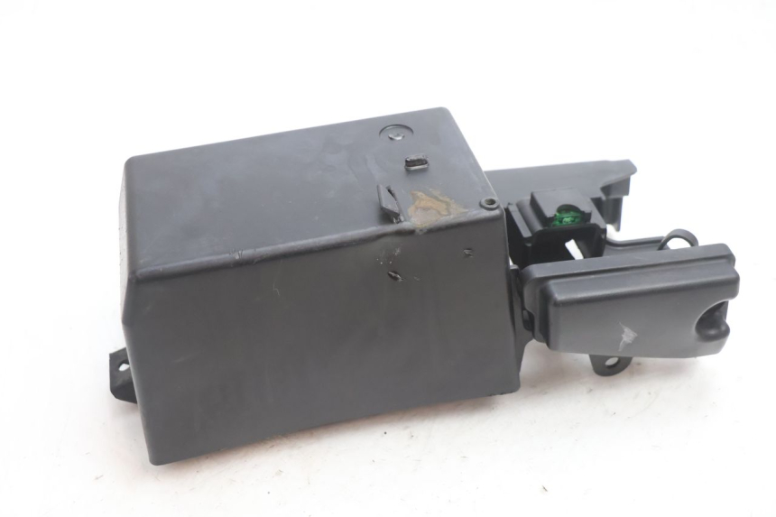 photo de BATTERY BOX KAWASAKI ER-6 ER6 N 650 (2005 - 2009) - Alternative perspective