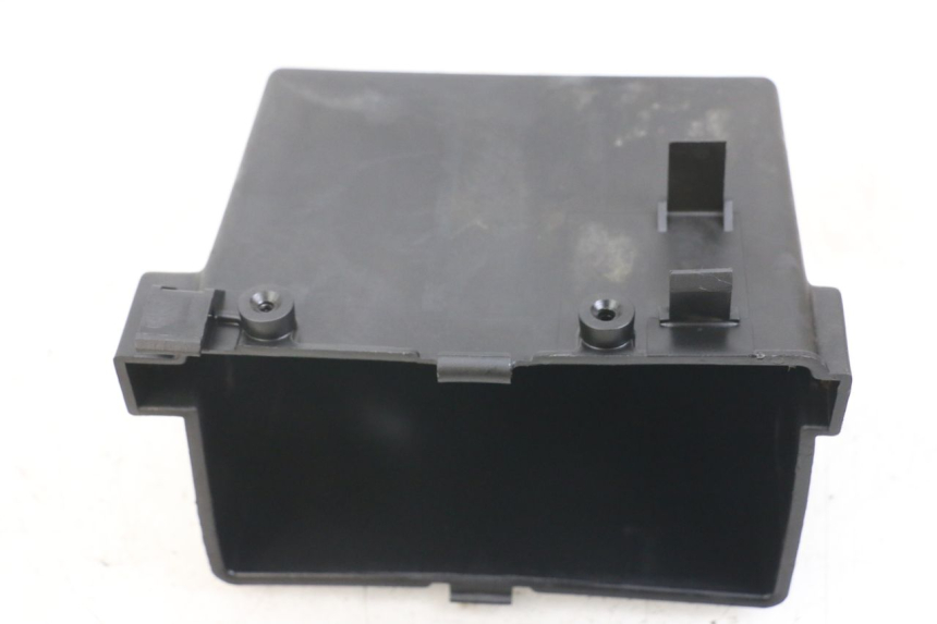 photo de BATTERY TRAY YAMAHA FJ 3CX 1200 (1986 - 1996) - Alternative perspective