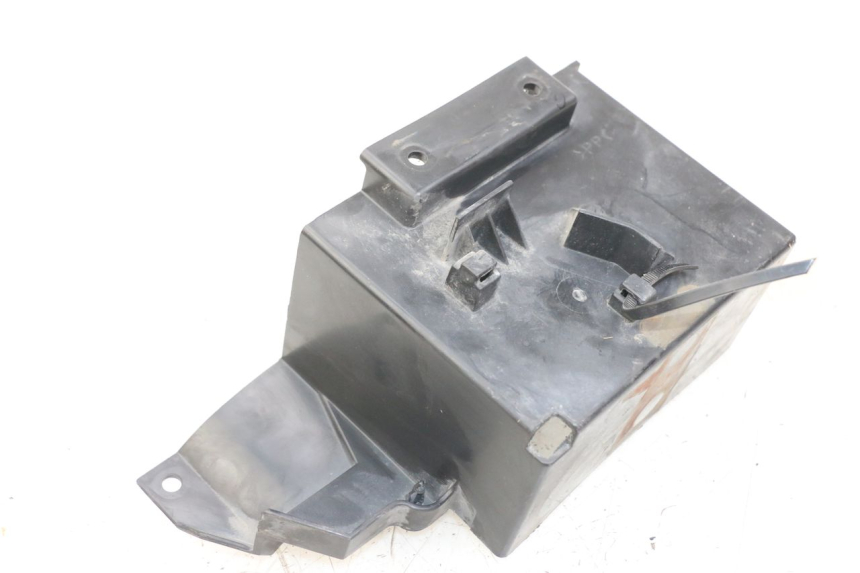 photo de BATTERY TRAY YAMAHA FJR ABS 1300 (2006 - 2012) - Alternative perspective