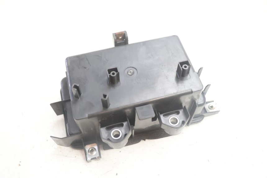 photo de BATTERY BOX HONDA FJS SILVER WING SILVERWING 400 (2005 - 2008) - Alternative perspective