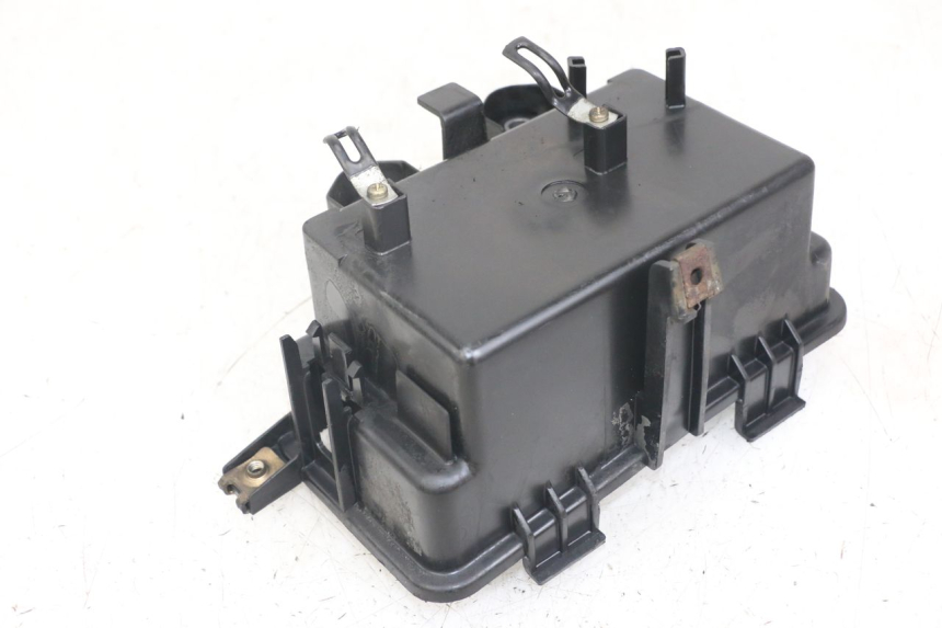 photo de BATTERY BOX HONDA FJS SILVERWING SILVER WING 600 (2001 - 2010) - Zoom on usage condition