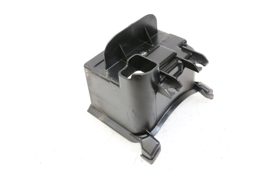 photo de BATTERY BOX MBK FLAME X 125 (2007 - 2016) - Zoom on usage condition