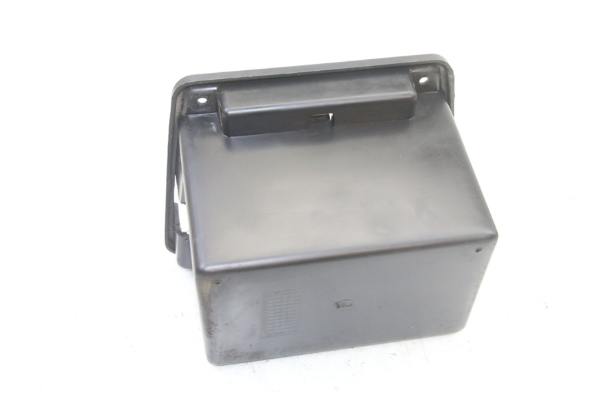 photo de BATTERY BOX VENESI FLY RETRO 4T 50 (2020 - 2025) - Fixing points details