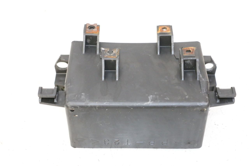 photo de BATTERY BOX YAMAHA FZ6 FAZER S2 600 (2007 - 2011) - Alternative perspective