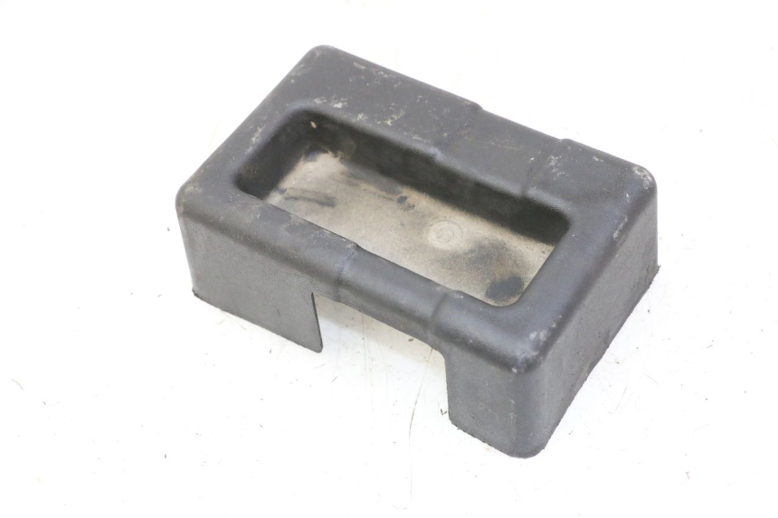 photo de BATTERY BOX GILERA NEXUS 300 (2008 - 2013) - Zoom on usage condition