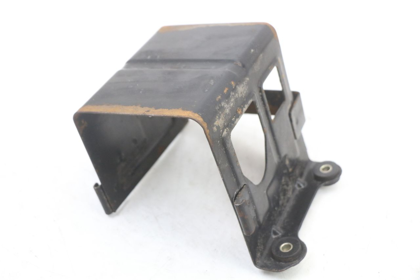 photo de BATTERY BOX SUZUKI GSX E 250 (1982 - 1983) - Technical close-up