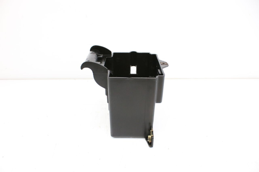 photo de BATTERY TRAY PIAGGIO HEXAGON 2T 125 (1994 - 1998) - Alternative perspective