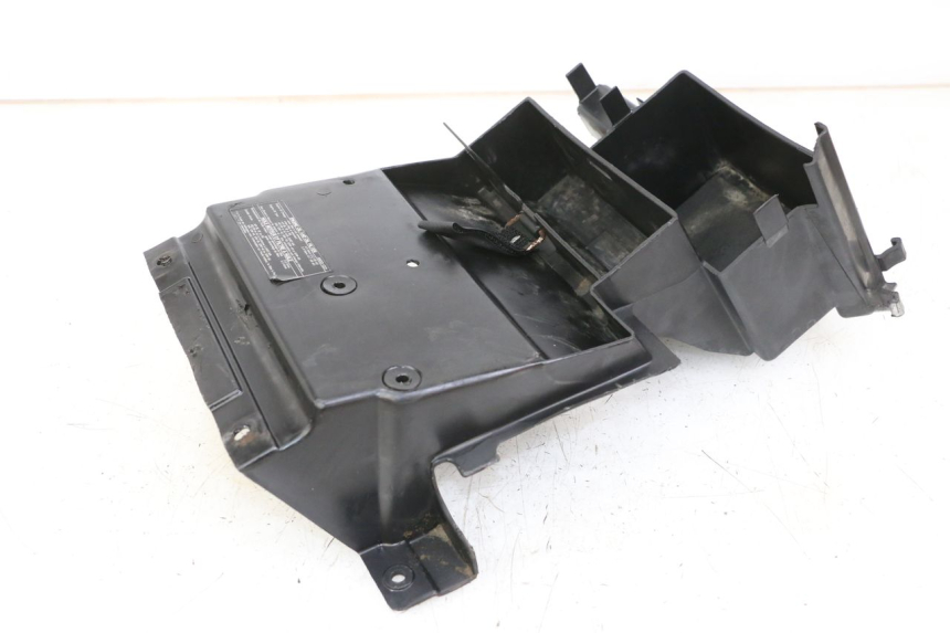 photo de BATTERY TRAY KAWASAKI ZR7 ZR-7 S 750 (1999 - 2004) - Technical close-up