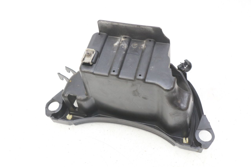 photo de BATTERY TRAY PIAGGIO LIBERTY IGET 4T 50 (2015 - 2020) - Component detail