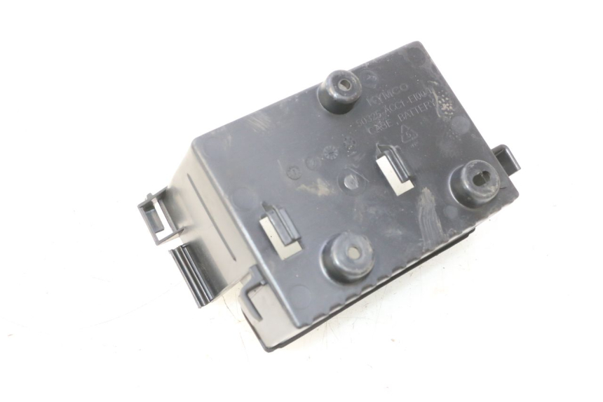 photo de BATTERY BOX KYMCO LIKE 4T 50 (2019 - 2025) - Zoom on usage condition