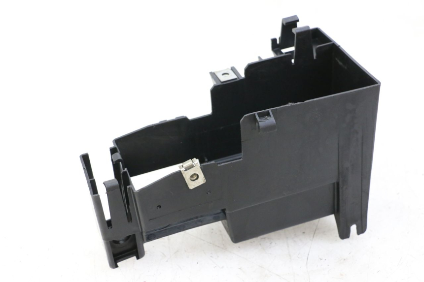 photo de BATTERY BOX PEUGEOT TREKKER TKR 50 (2005 - 2014) - Zoom on usage condition