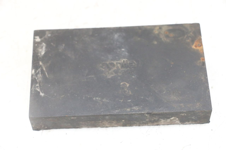 photo de BATTERY BOX APRILIA RALLY AC 50 (1995 - 2004) - Alternative perspective