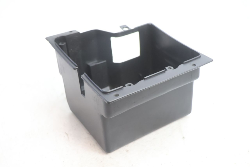 photo de BATTERY BOX LAZIO RENO 50 (2016 - 2021) - Zoom on usage condition