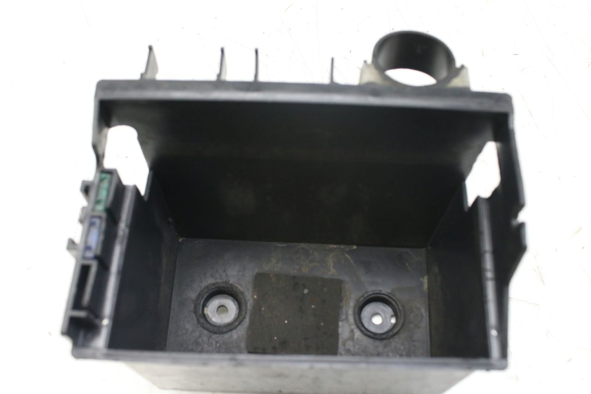 photo de BATTERY TRAY DAELIM S2 FI 125 (2008 - 2017) - Zoom on usage condition