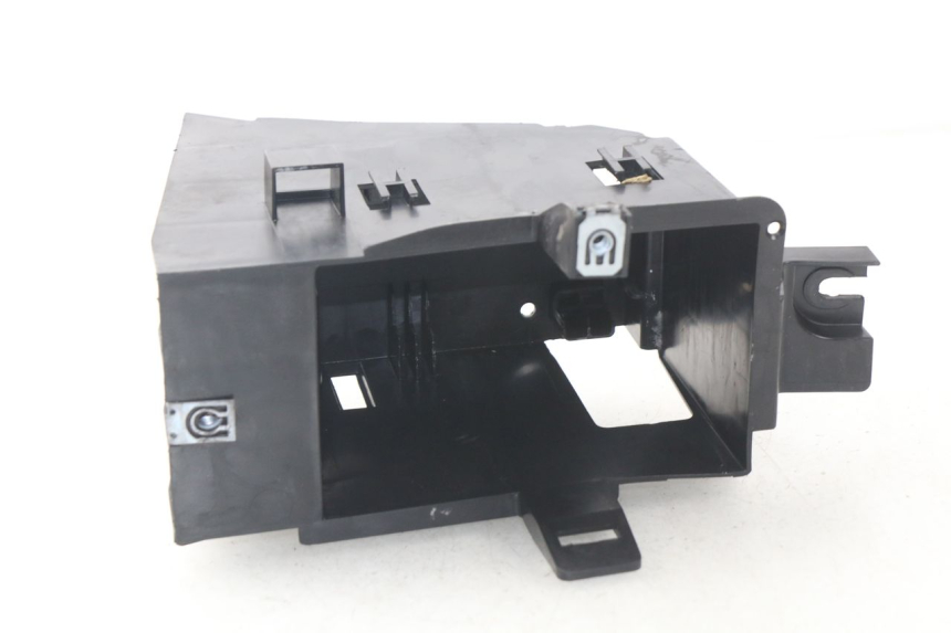 photo de BATTERY TRAY PEUGEOT SATELIS 125 (2006 - 2009) - Alternative perspective