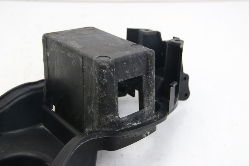 photo de BATTERY TRAY APRILIA SCARABEO 4T 50 (2009 - 2017) - Detailed visual inspection
