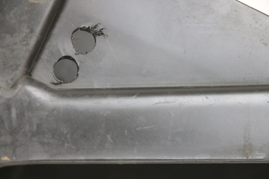 photo de BATTERY TRAY DERBI SENDA SM X-TREME 50 (2006 - 2010) - Technical close-up