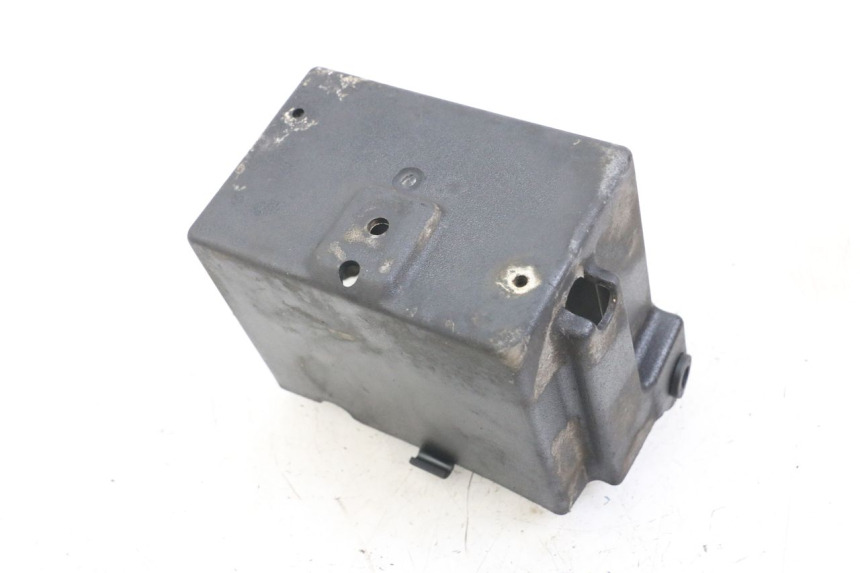 photo de BATTERY TRAY TRIUMPH SPEED TRIPLE T301 900 (1994 - 1996) - Component detail