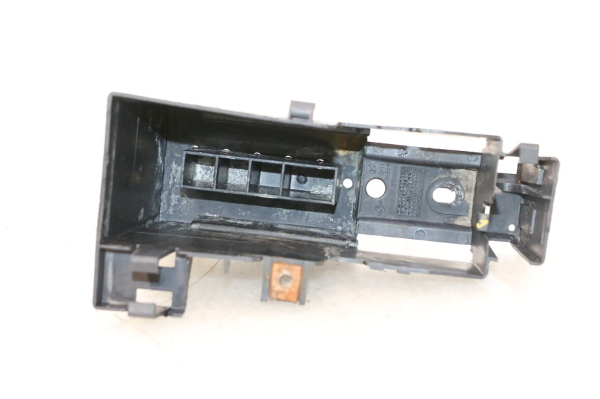 photo de BATTERY BOX PEUGEOT SPEEDFIGHT 2 AC 50 (2000 - 2009) - Component detail
