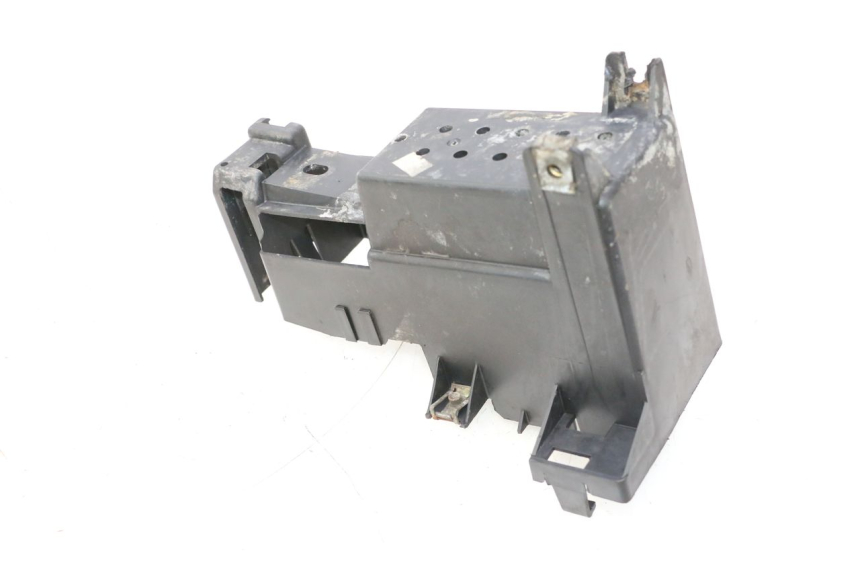 photo de BATTERY BOX PEUGEOT SPEEDFIGHT 2 AC 50 (2000 - 2009) - Alternative perspective