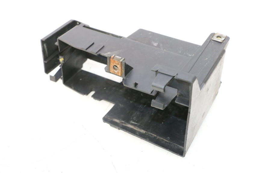 photo de BATTERY BOX PEUGEOT SPEEDFIGHT 2 AC 50 (2000 - 2009) - Technical close-up
