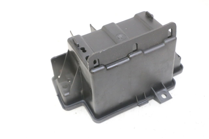 photo de BATTERY BOX PIAGGIO SUPER LX 125 (2000 - 2003) - Component detail