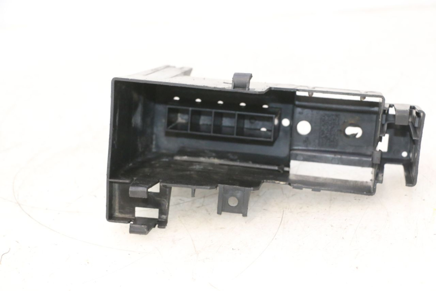 photo de BATTERY BOX PEUGEOT TREKKER 50 (1995 - 2004) - Main view