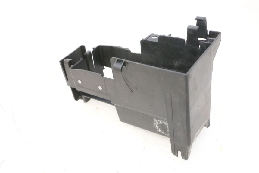 photo de BATTERY BOX PEUGEOT TREKKER 50 (1995 - 2004) - Technical close-up