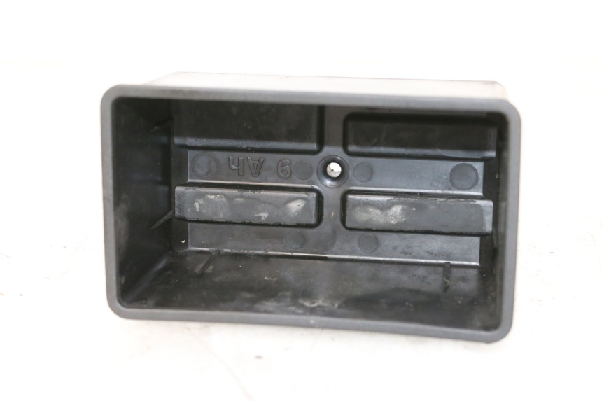 photo de BATTERY TRAY PIAGGIO VESPA S 2T 50 (2007 - 2014) - Main view