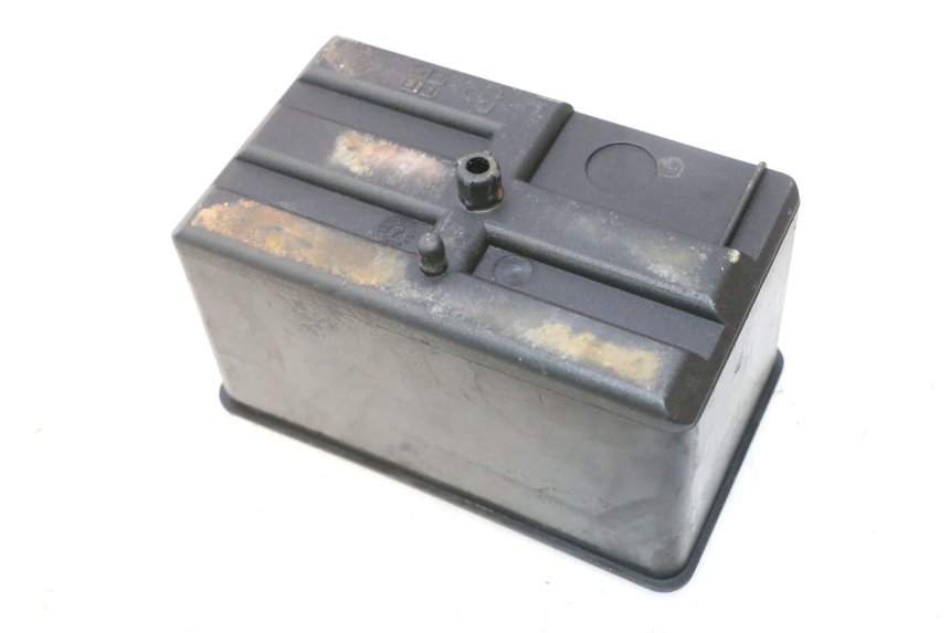 photo de BATTERY TRAY PIAGGIO VESPA S 2T 50 (2007 - 2014) - Zoom on usage condition
