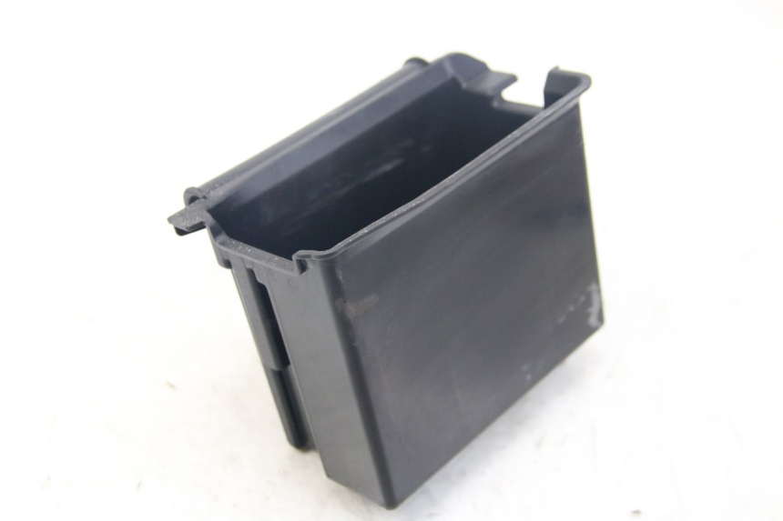 photo de BATTERY TRAY PIAGGIO VESPA SPRINT 2T 50 (2014 - 2018) - Zoom on usage condition