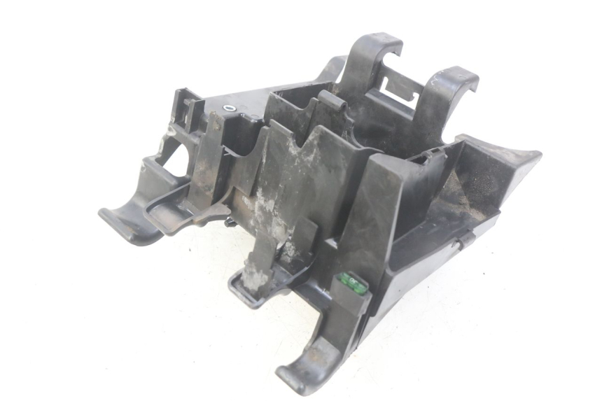 photo de BATTERY TRAY HONDA VT C SHADOW 125 (1999 - 2007) - Component detail