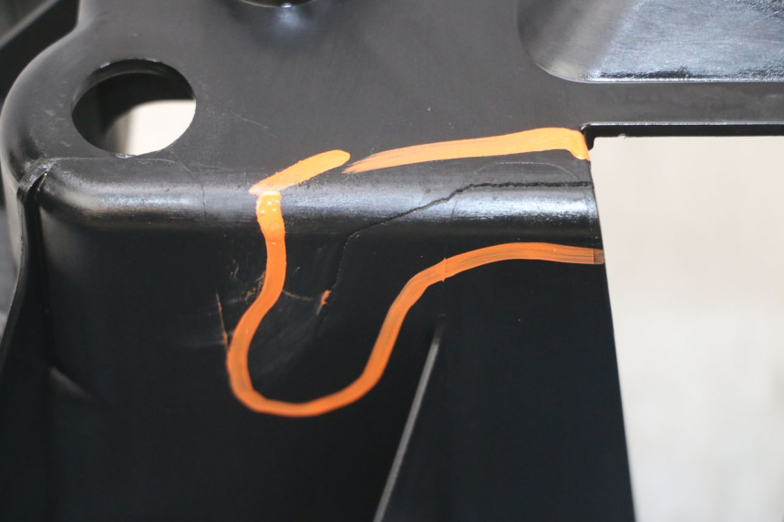 photo de BATTERY TRAY YAMAHA XMAX X-MAX ABS 125 (2017 - 2020) - Product overview