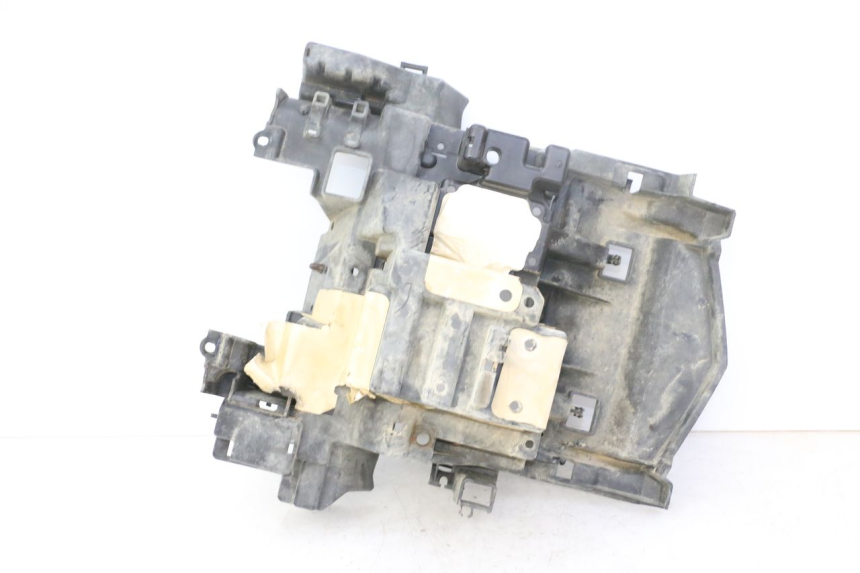 photo de BATTERY BOX YAMAHA YFM GRIZZLY 550 (2008 - 2015) - Alternative perspective