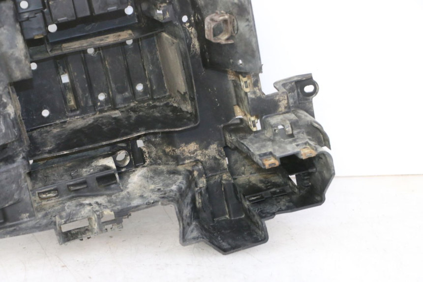 photo de BATTERY BOX YAMAHA YFM GRIZZLY 550 (2008 - 2015) - Checked used part